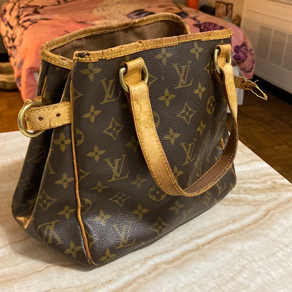 Louis Vuitton handbag *damaged